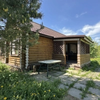 Продаётся дом с участком